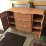 the four shelves are adjustable pic 2
