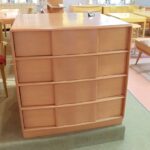Sculptura 4 drawer chest Redone Champagne
