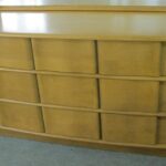 Triple dresser with mirror in very good original/excellent 779