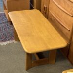 3756 Oblong cocktail table
