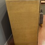 Platinum in excellent condition. 38 x 19 x 44 $1400